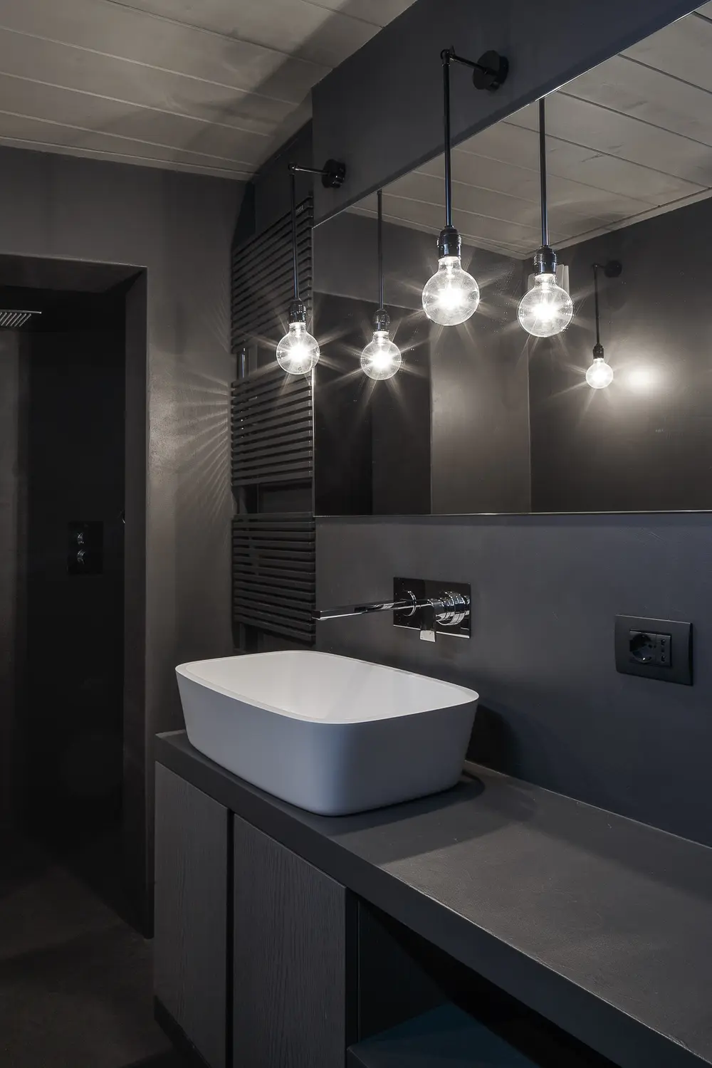 Ristrutturazione casa anni sessanta bagno.